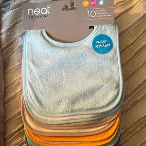 Best Solutions baby bibs